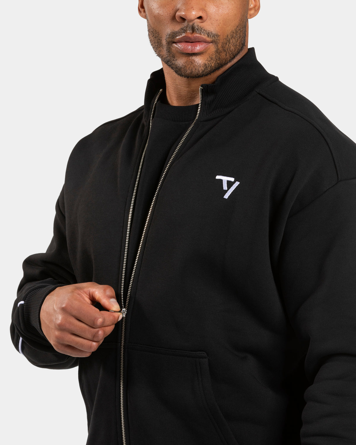Contrastline Zip Sweater ‘Black – White’