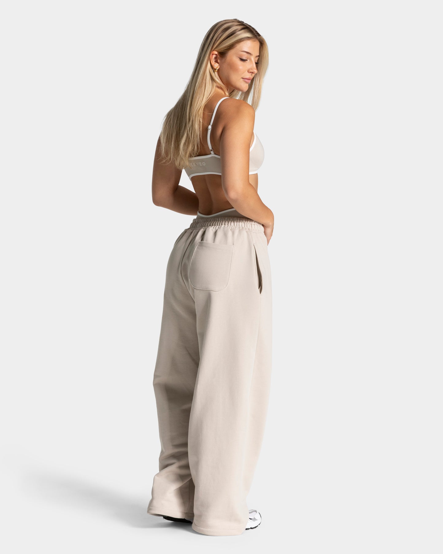 Ignite Wide Leg Jogger "Cream"