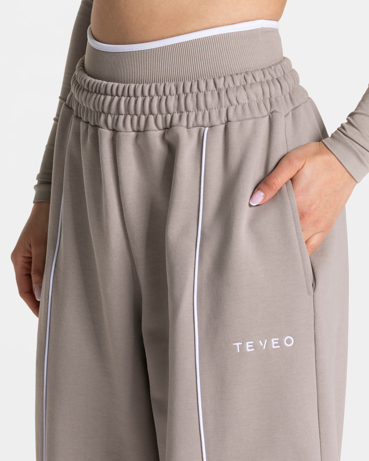 Pantalón jogger Contrastline Wide Leg «Stone»