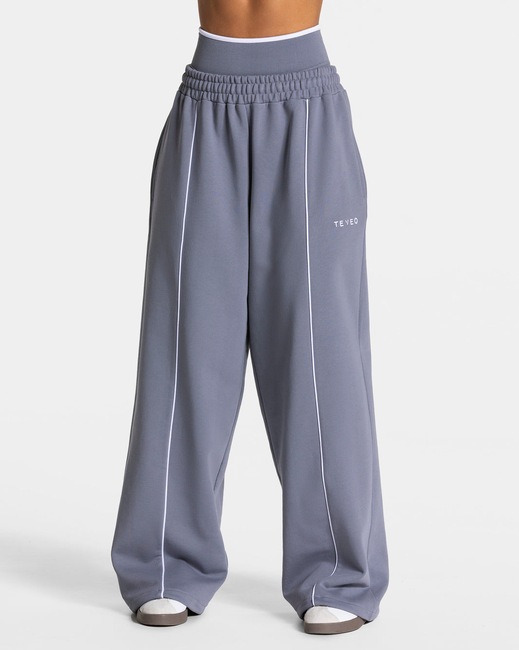 Contrastline Wide Leg Joggers ‘Ice Grey’