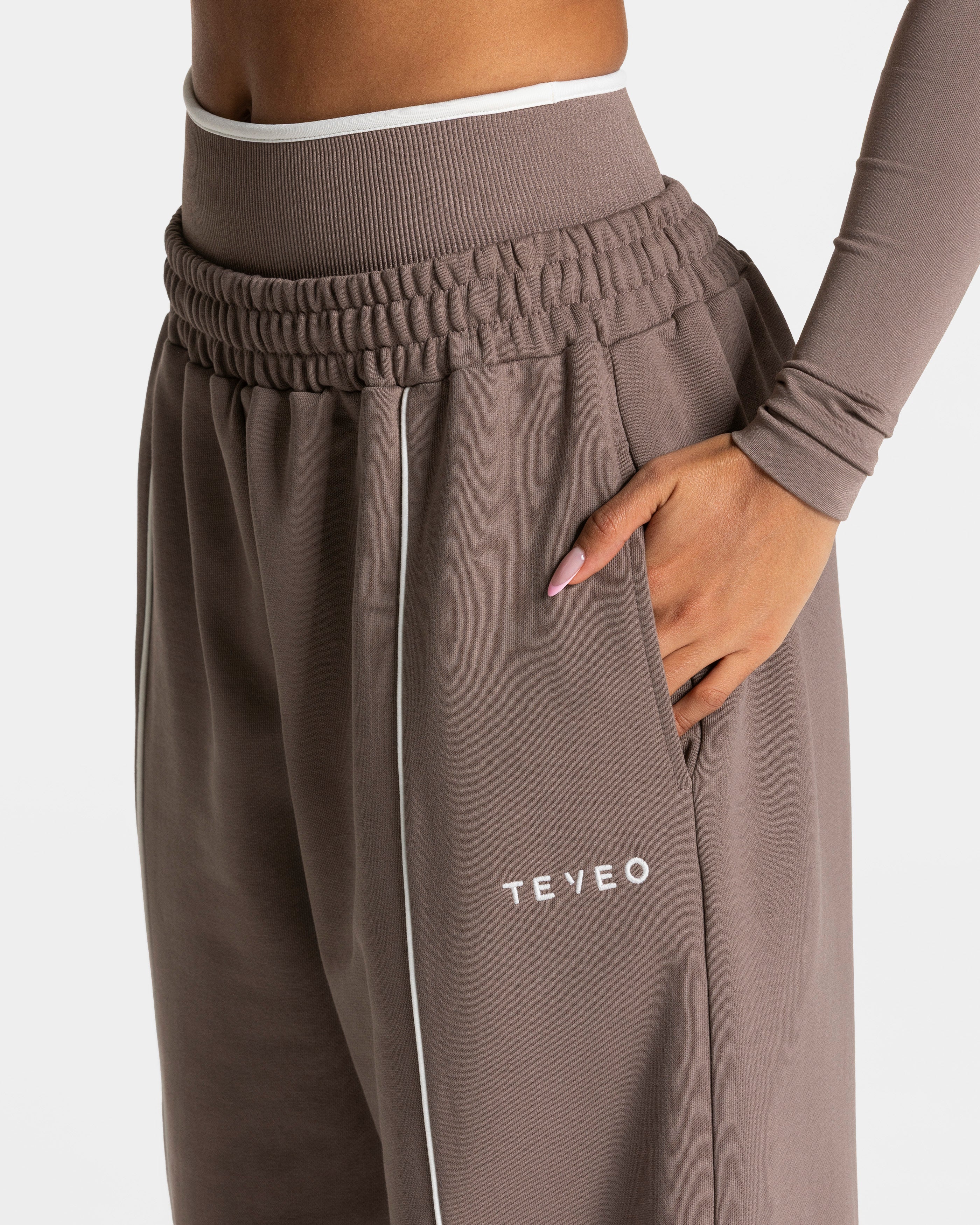 Contrastline Wide Leg Joggers 'Mocha'