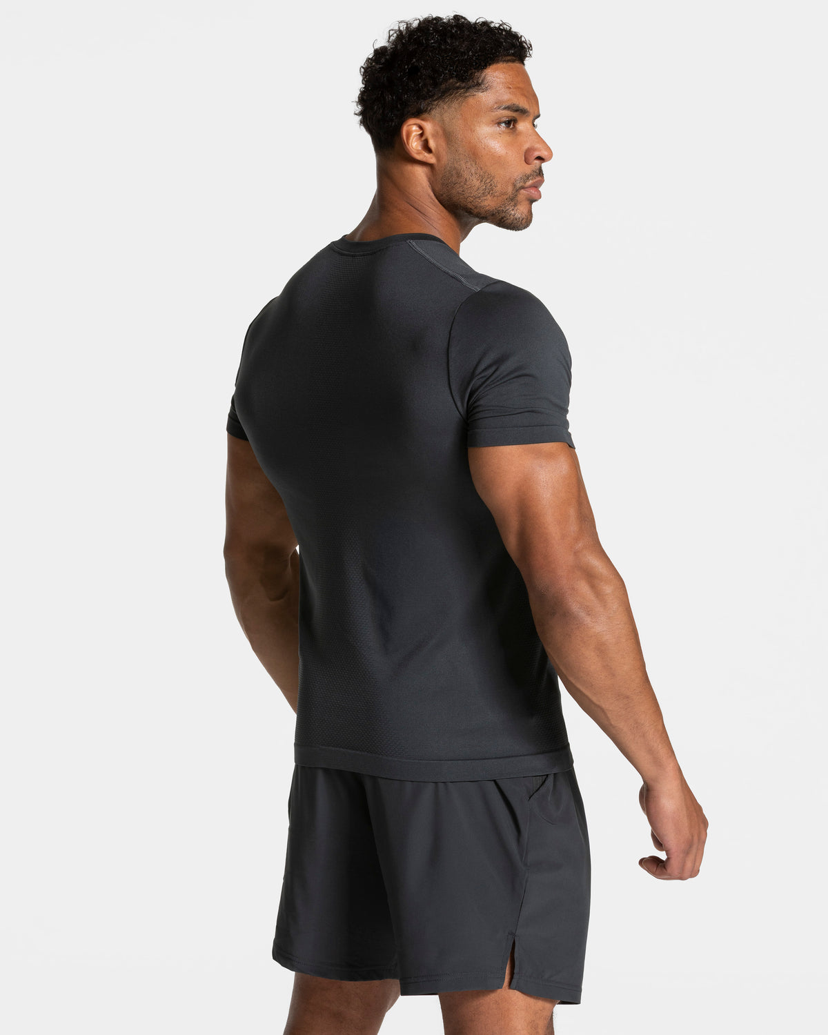 Pace Fitted T-Shirt ‘Gunmetal’