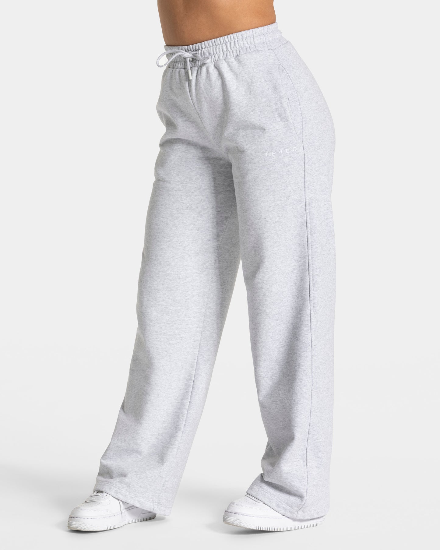 RI’VAIV Straight Leg Joggers ‘Light Grey’