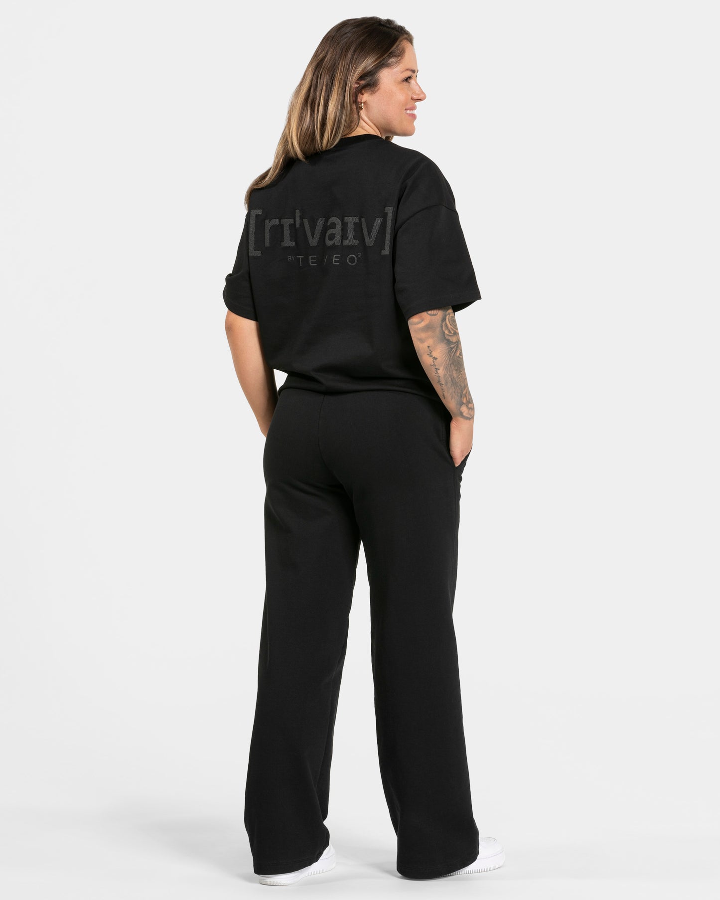 T-shirt oversize RI’VAIV femmes « noir »