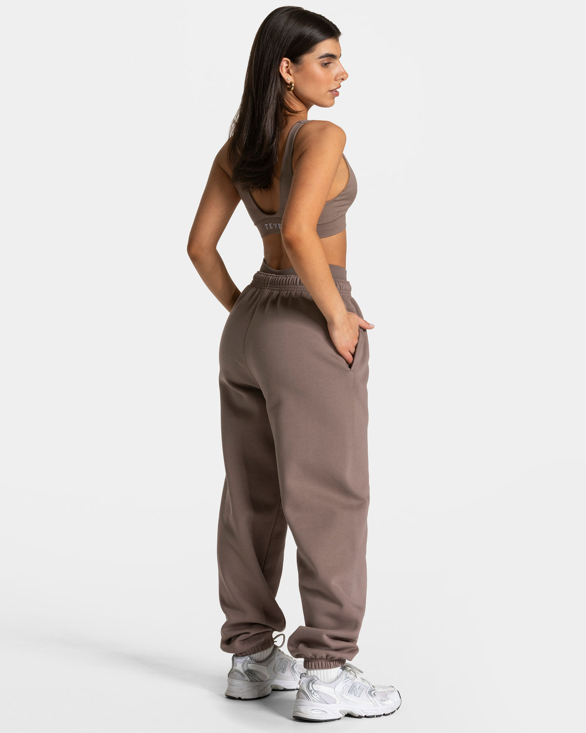Timeless Pro Joggers ‘Mocha’
