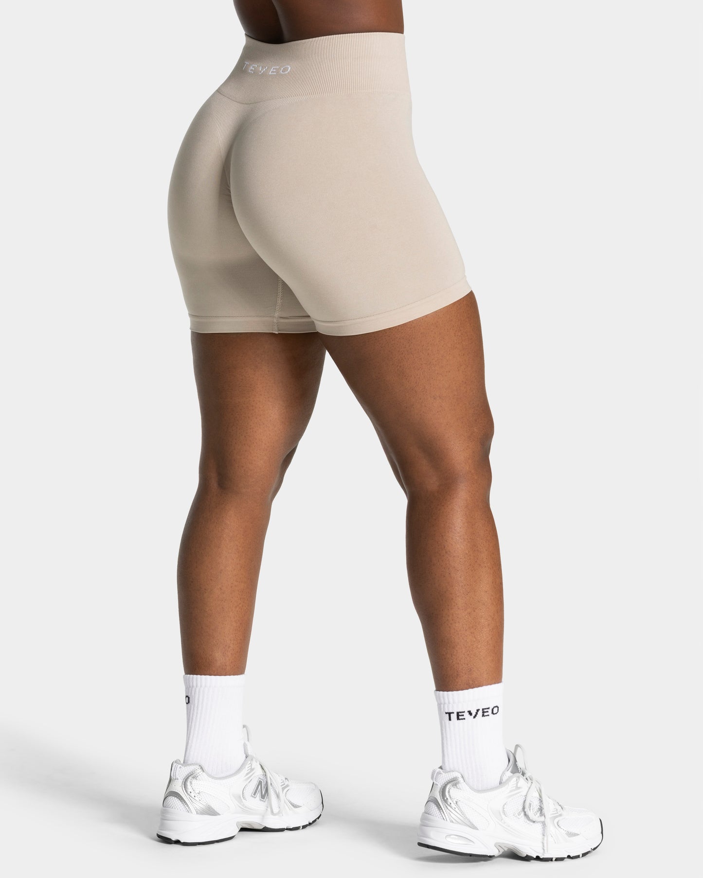 Short Covert Scrunch Timeless Pro « cream »