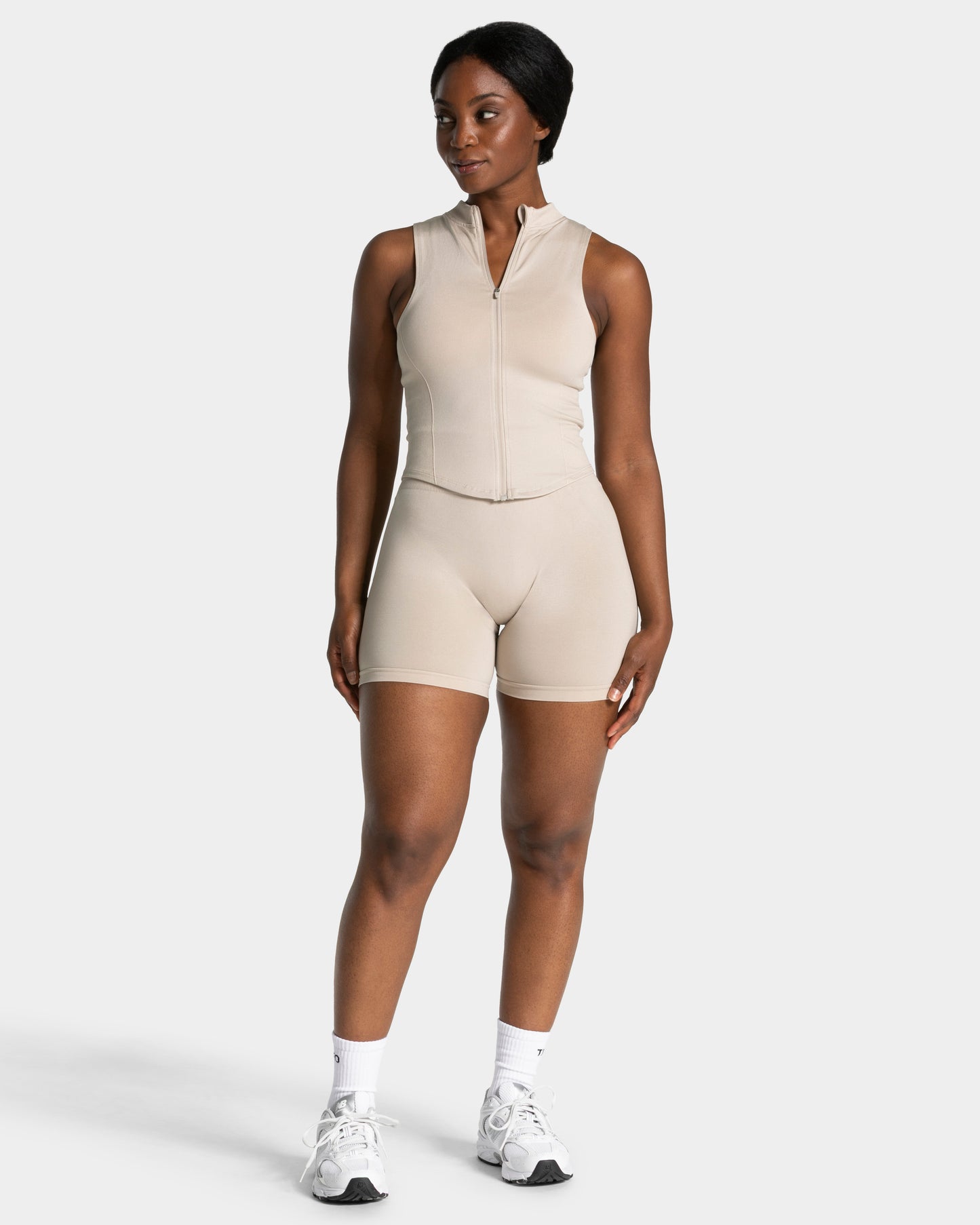 Short Covert Scrunch Timeless Pro « cream »