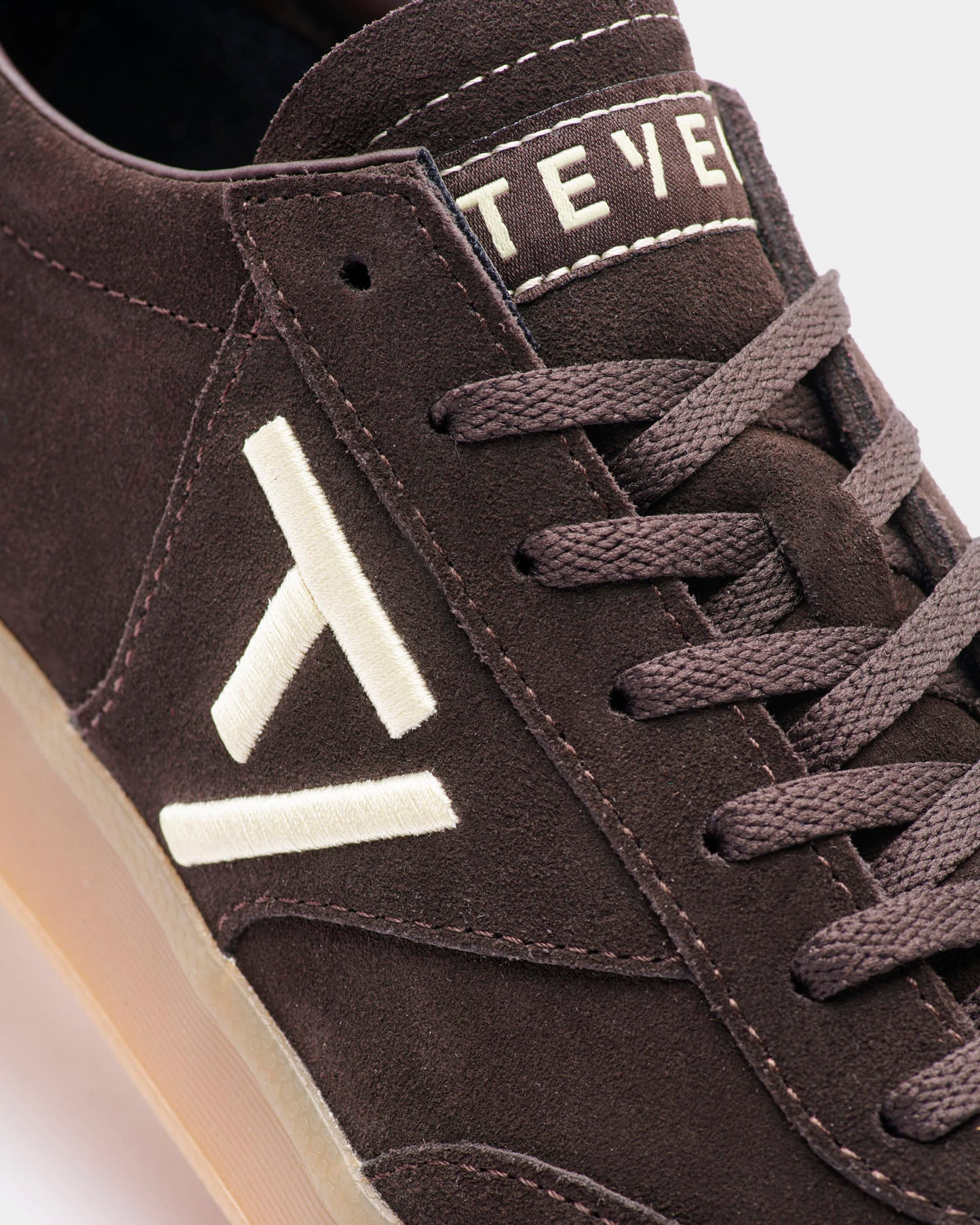 Classic Sneakers Men ‘Dark Chocolate-Butter Yellow’