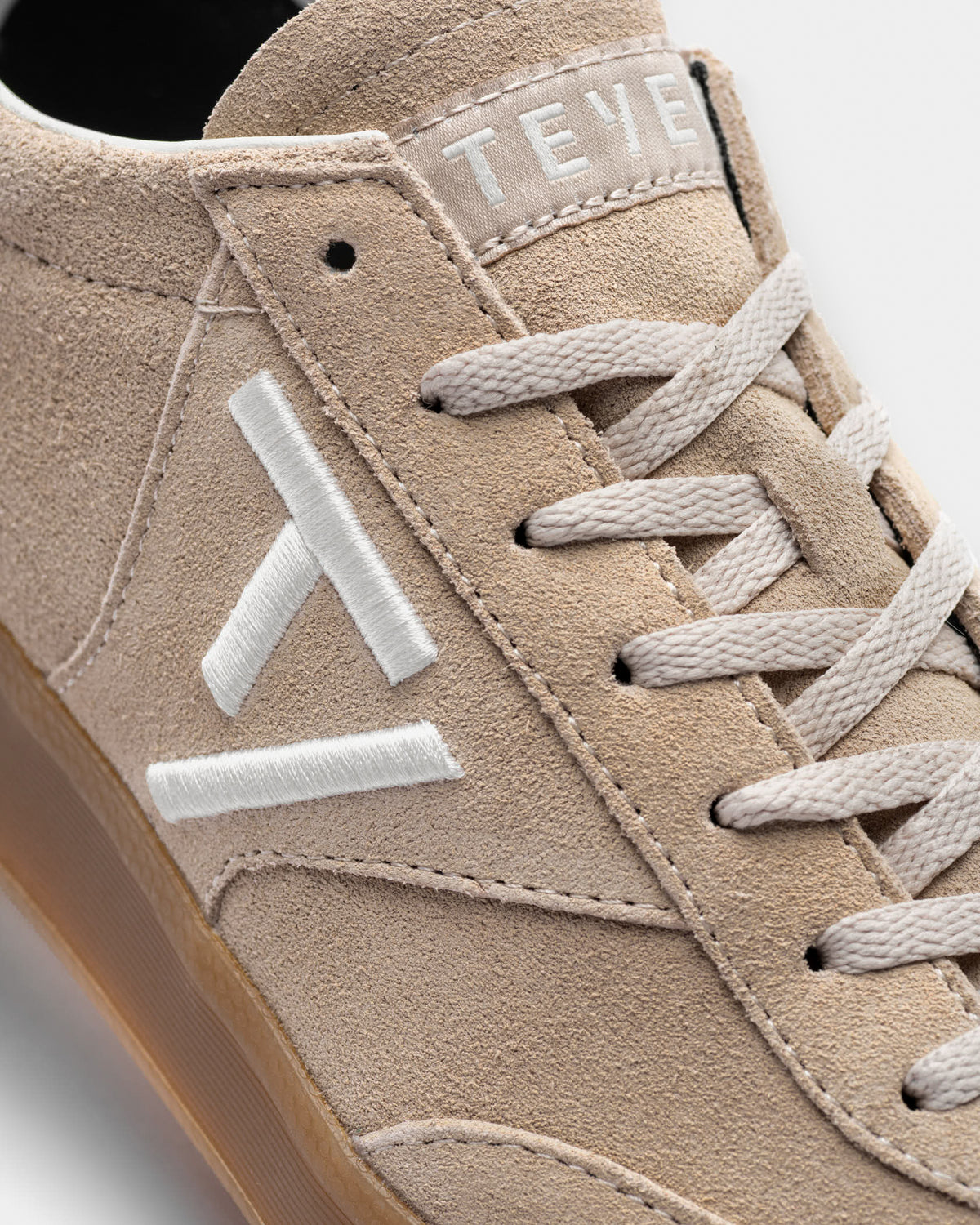 Classic Sneakers Men ‘Cream-Off-White’