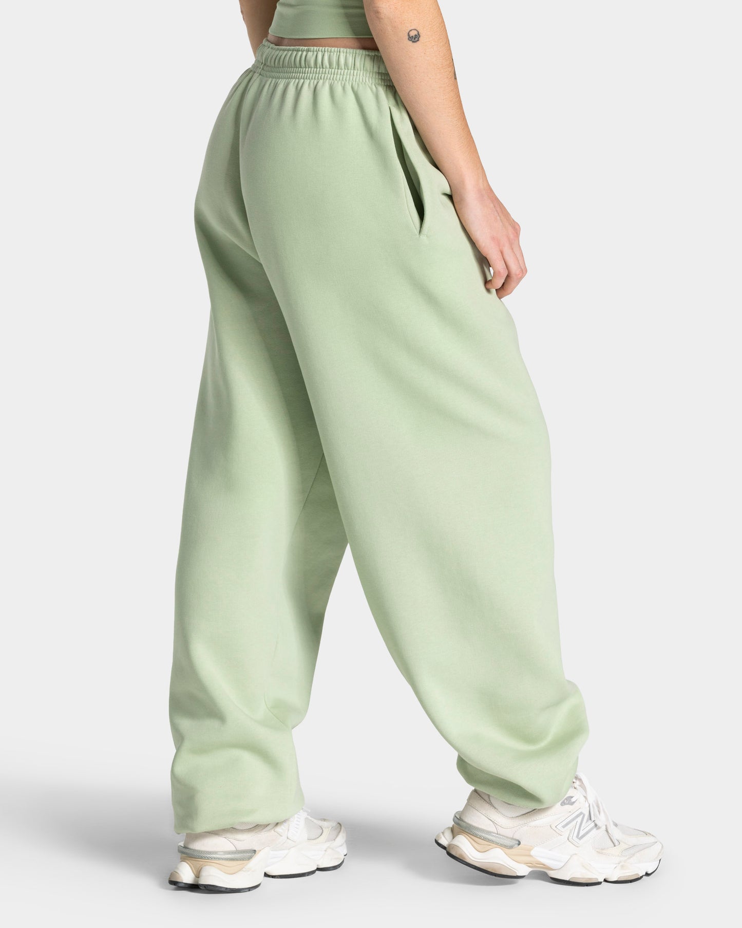 Timeless Pro Joggers ‘Ice Matcha’