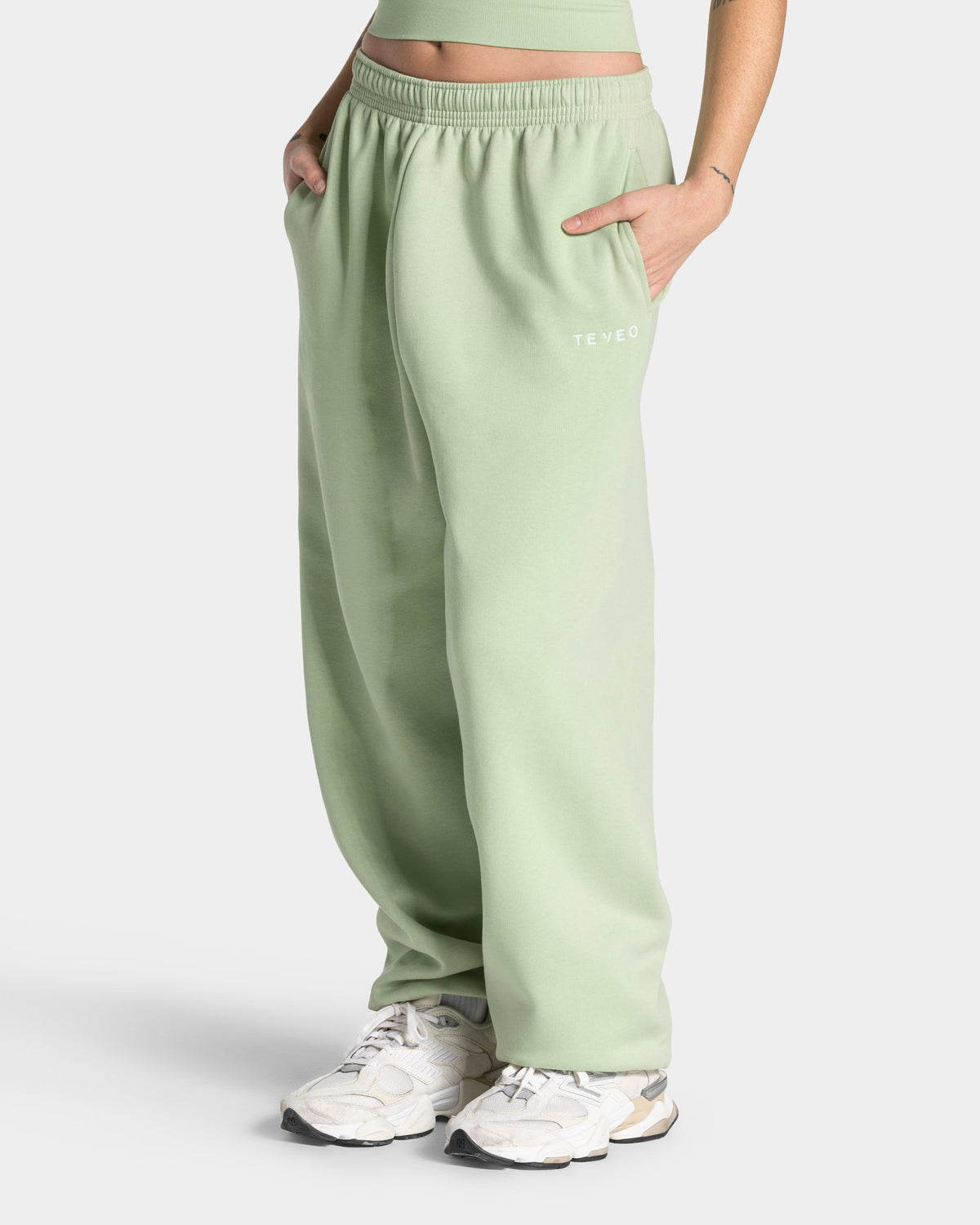 Timeless Pro Joggers ‘Ice Matcha’