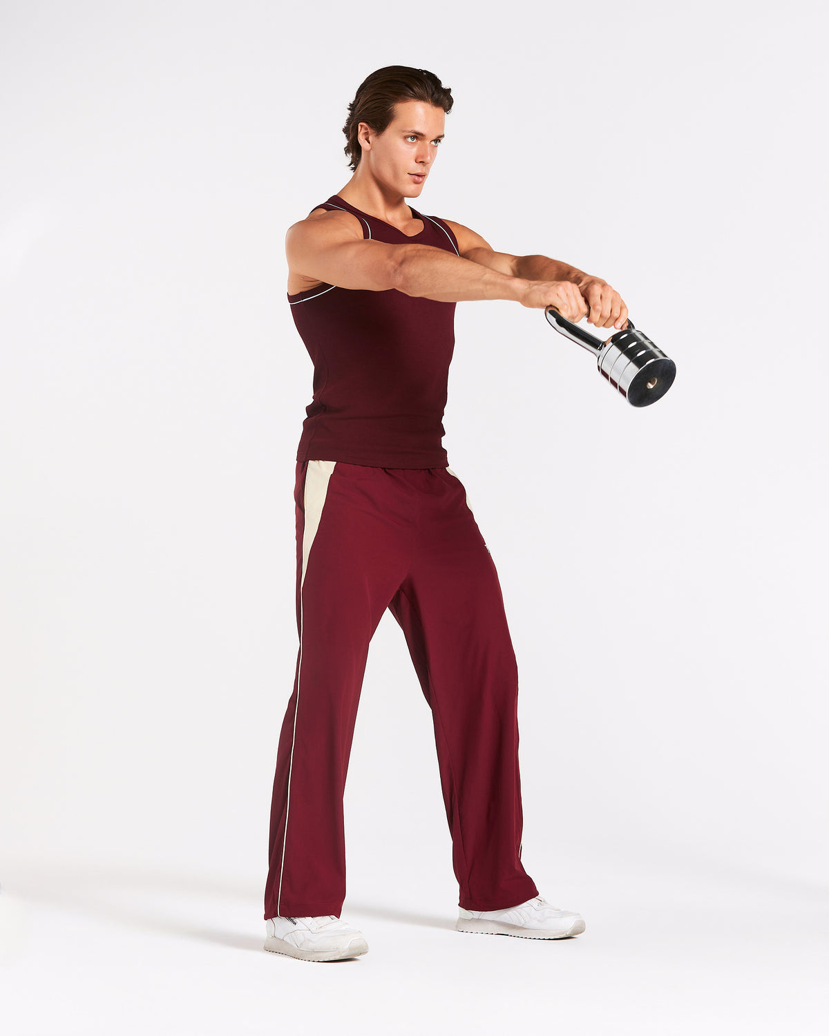 Pantalon à jambe droite Track « bordeaux »