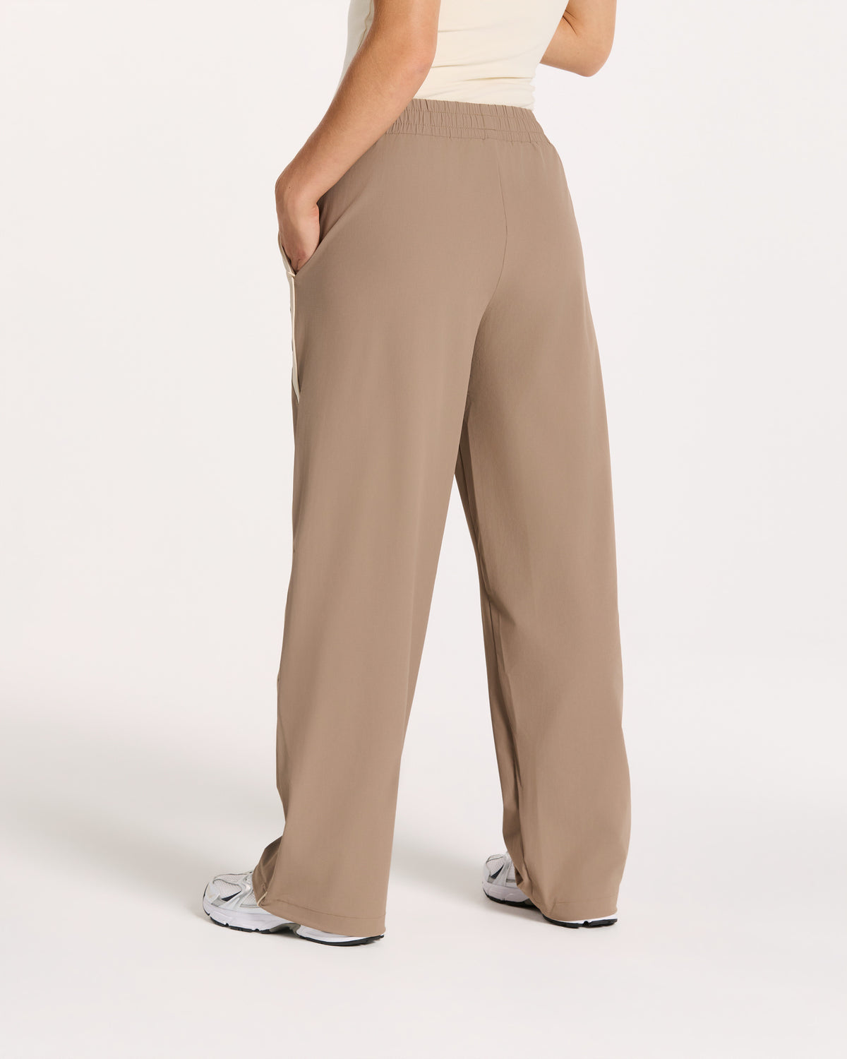 Track Straight Leg Pants ‘Hazelnut’
