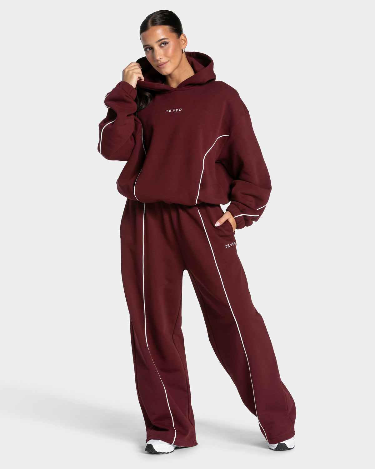 Contrastline Hooded Sweater "Weinrot"