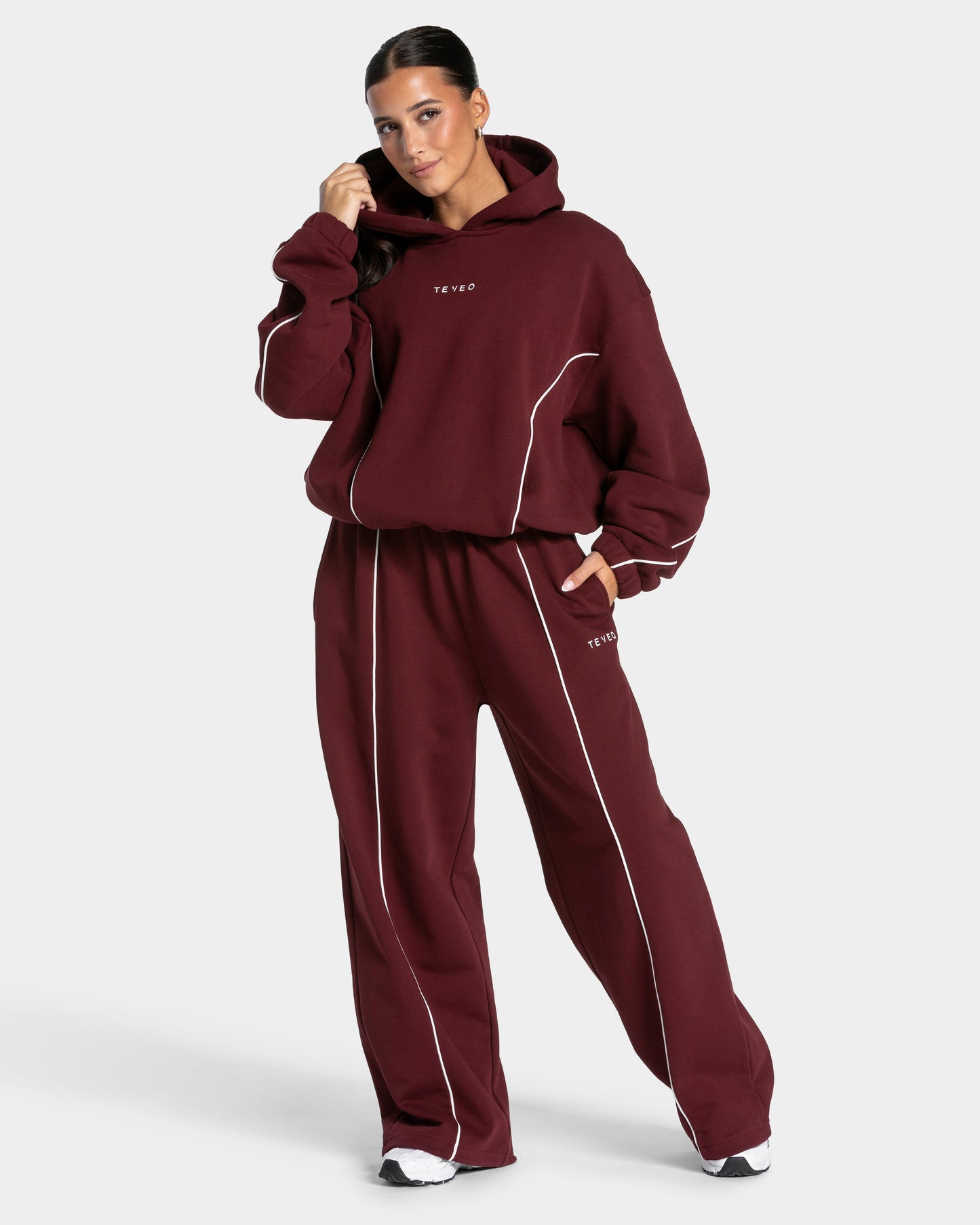 Contrastline Hooded Sweater ‘Burgundy’