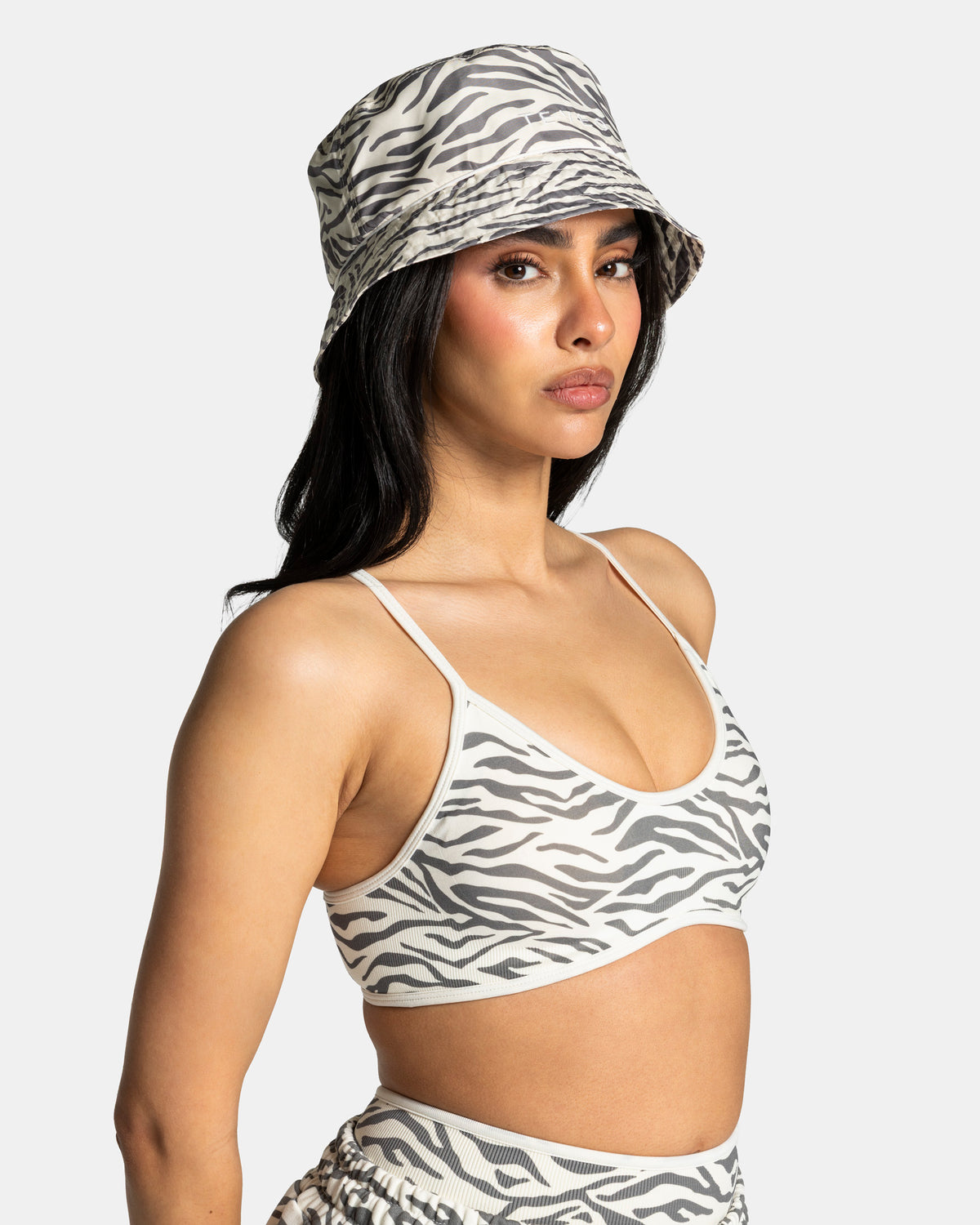 Contrastline Bucket Hat ‘Zebra Off-White’