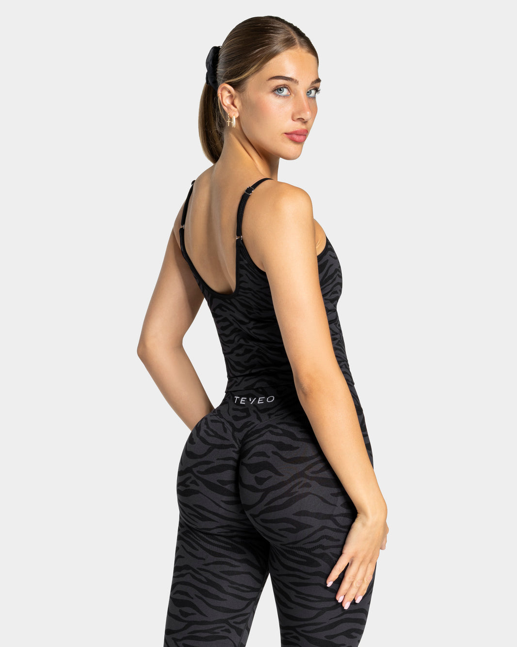 Contrastline Cami Top ‘Zebra Black’