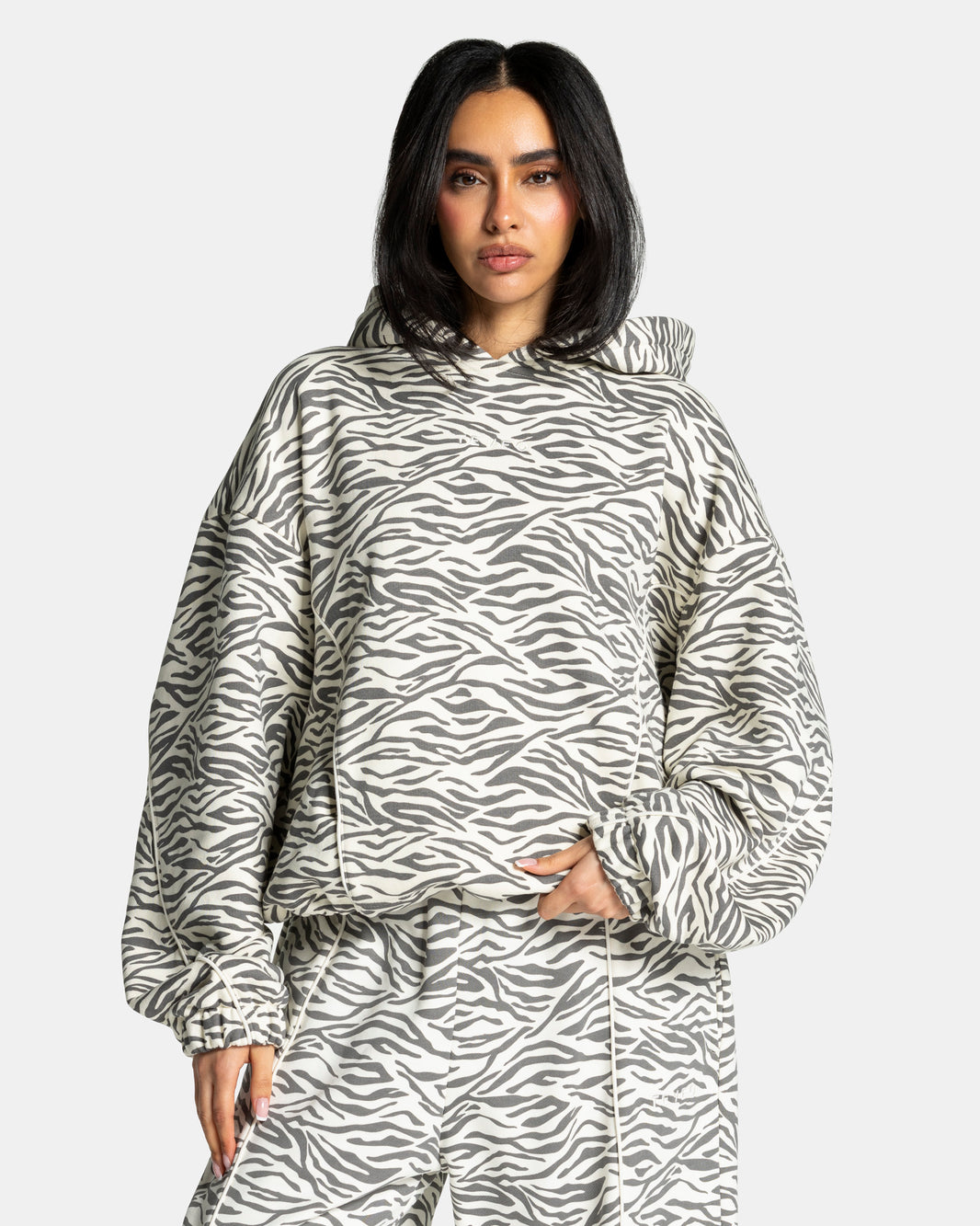 Bluza z kapturem Contrastline „Zebra – off white”