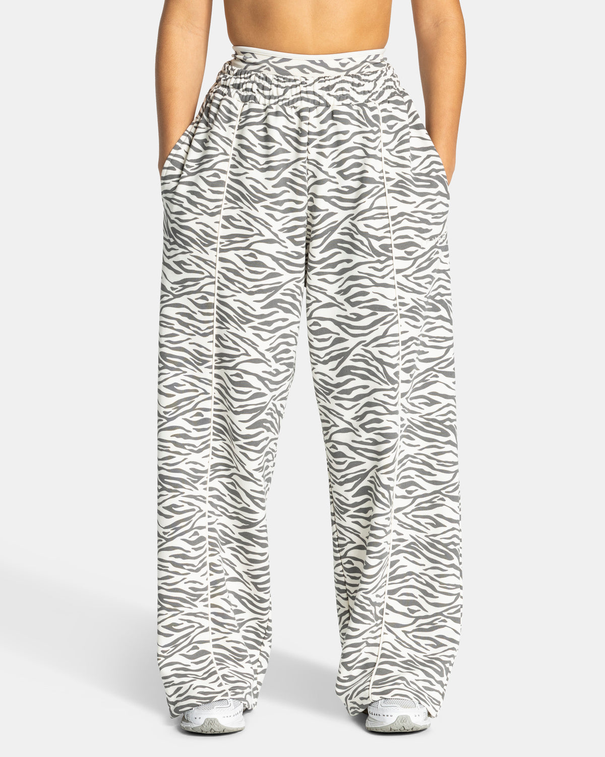 Contrastline Wide Leg Joggers ‘Zebra Off-White’