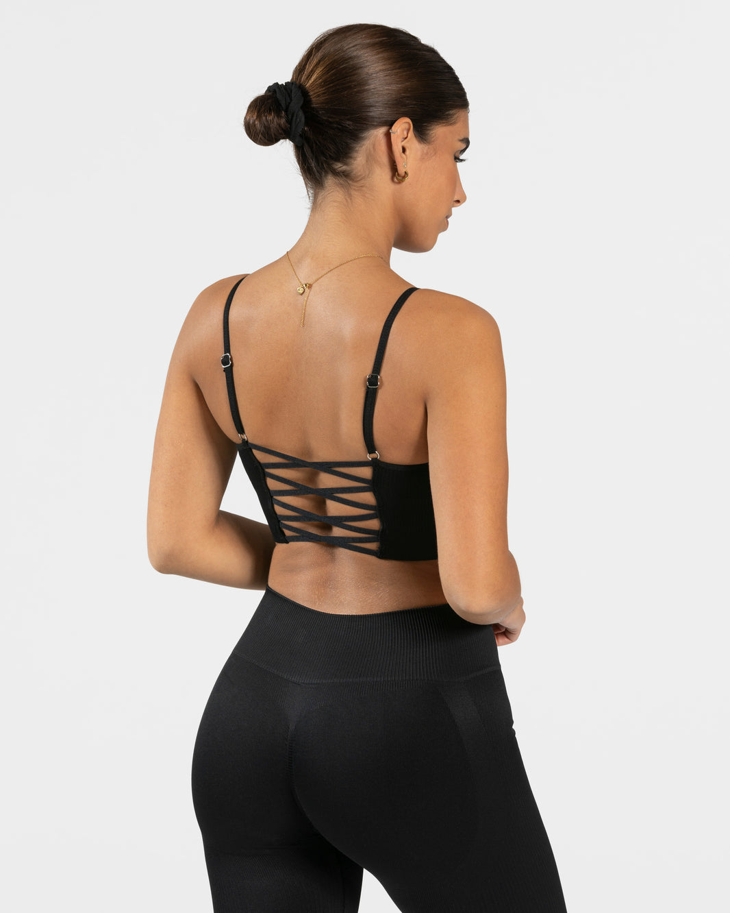 Elegant Cross Top ‘Black’