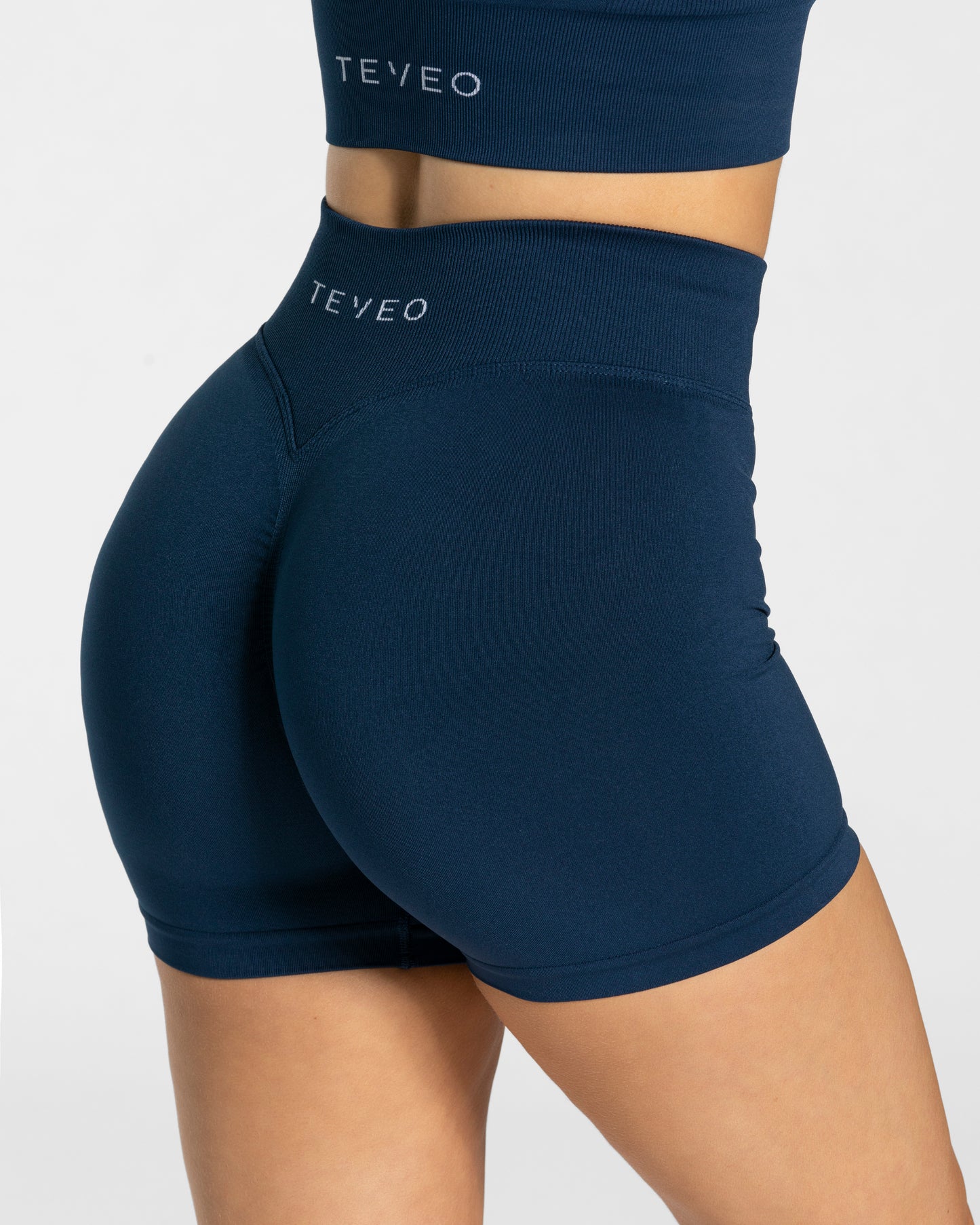 Statement Scrunch Shorts ‘Dark Blue’